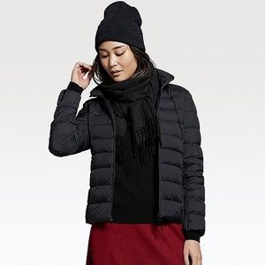 Uniqlo Women’s ultra light down jacket in black